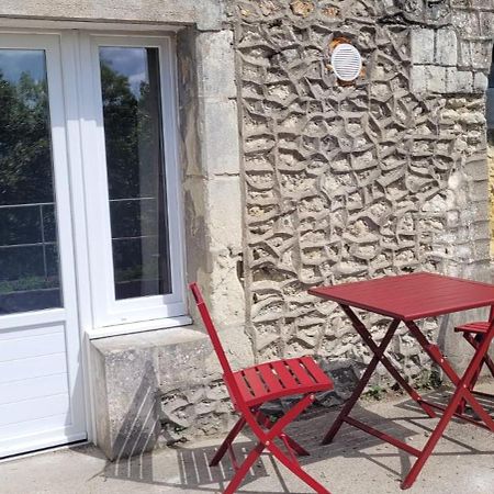 Le Cocon Troglodyte Apartment Saint-Etienne-de-Chigny Bagian luar foto