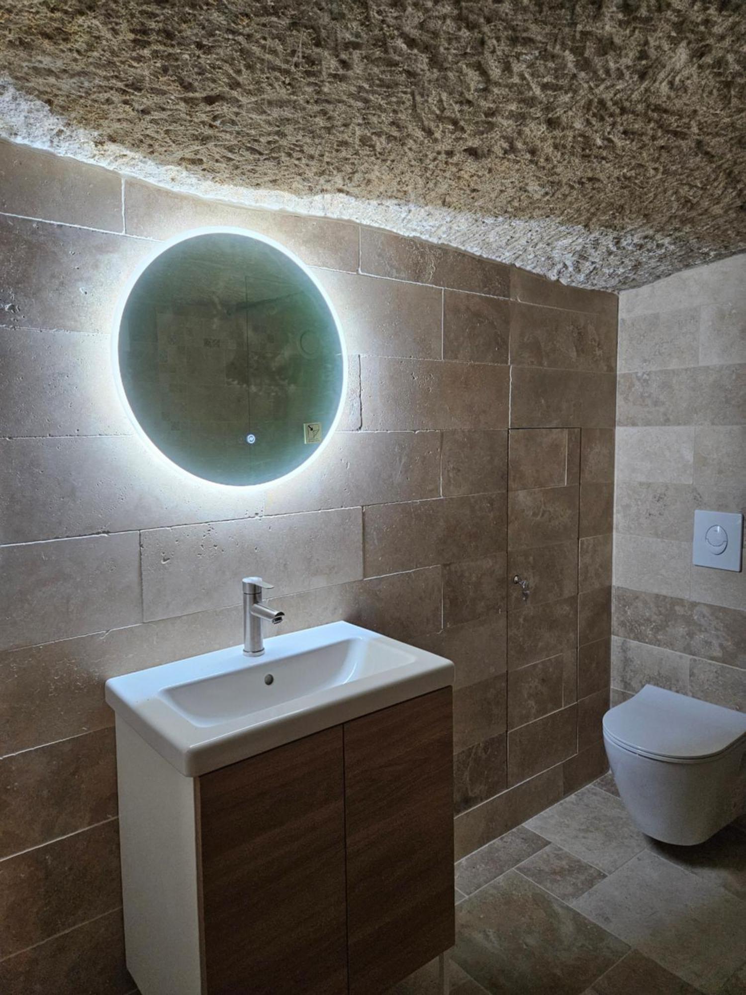 Le Cocon Troglodyte Apartment Saint-Etienne-de-Chigny Bagian luar foto